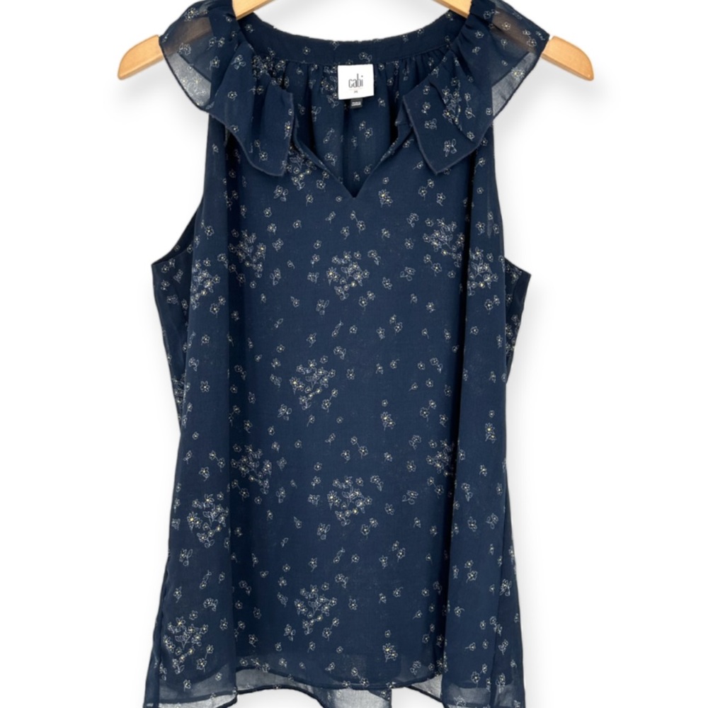 🛍️CAbi Ever blouse Size M🛍️